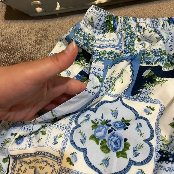 Abercrombie & Fitch Blue Patterned Maxi Skirt - Size Medium Petite - Picture 5 of 6